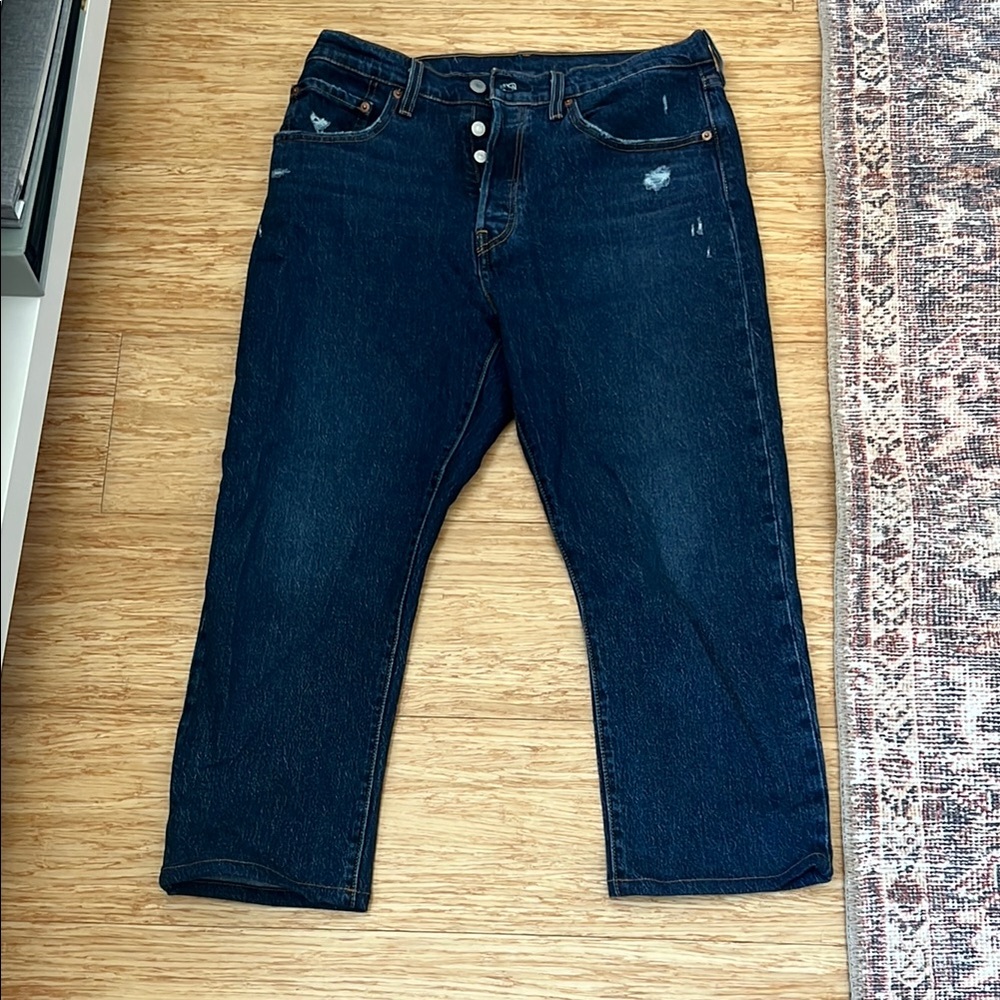 Levi's 501 Blue Cropped Ankle Jeans with Classic Stitching